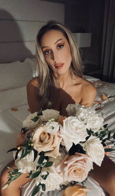 Nacktes geleaktes OnlyFans-Foto von Djmissshelton