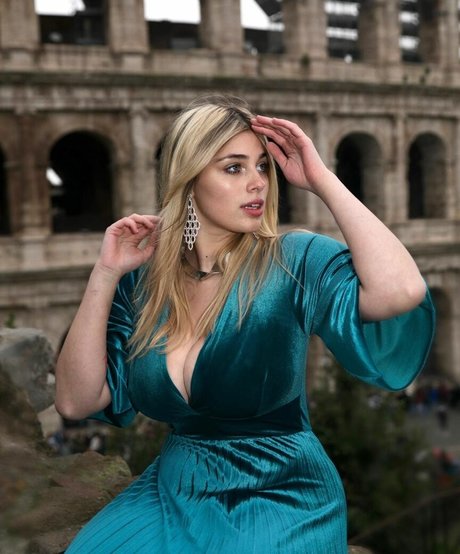 Nacktes geleaktes OnlyFans-Foto von Camm Landi