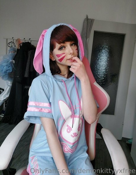 Nacktes geleaktes OnlyFans-Foto von Demonkittyyxfree