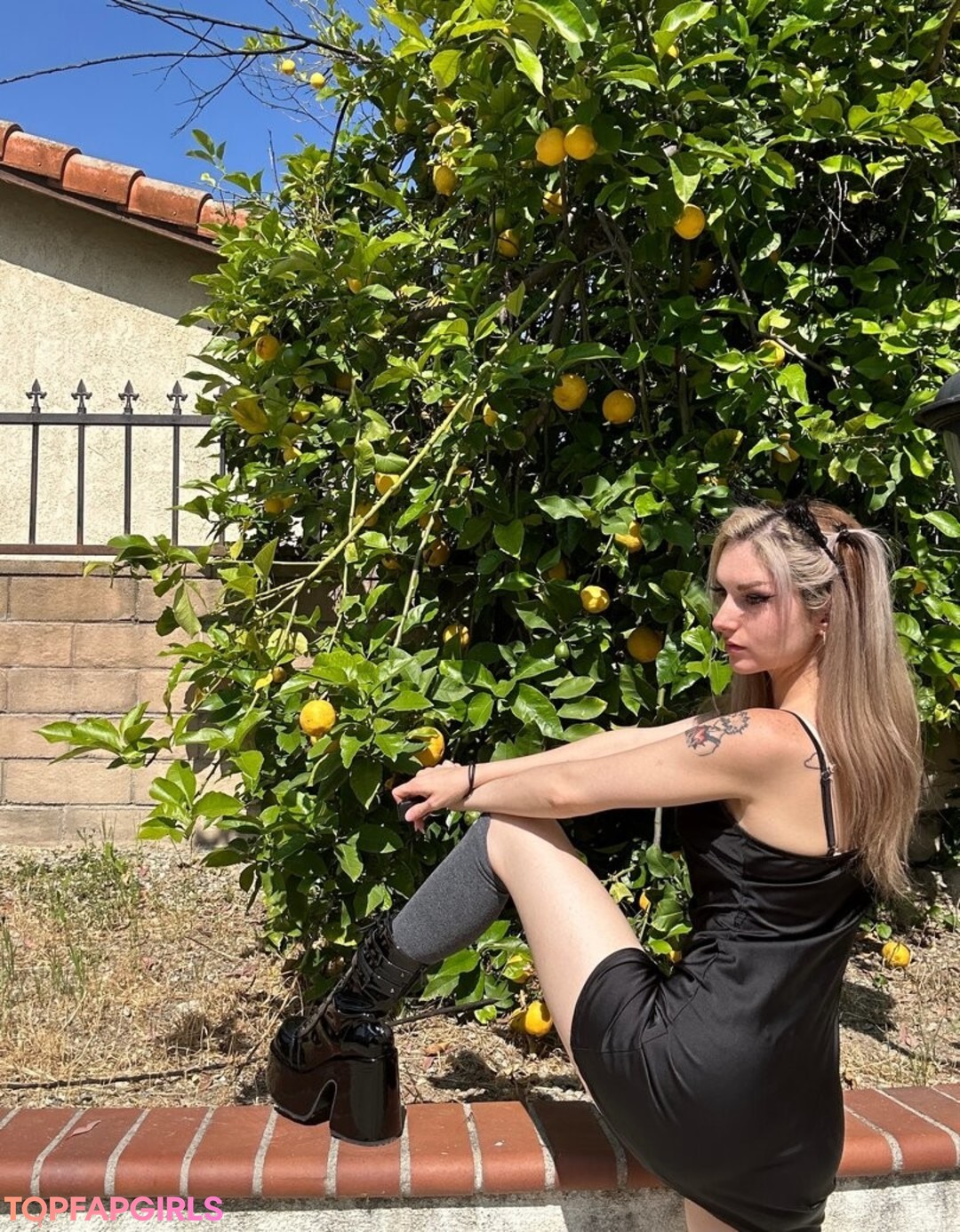 Nacktes geleaktes OnlyFans-Foto von Busy B Asmr #1390