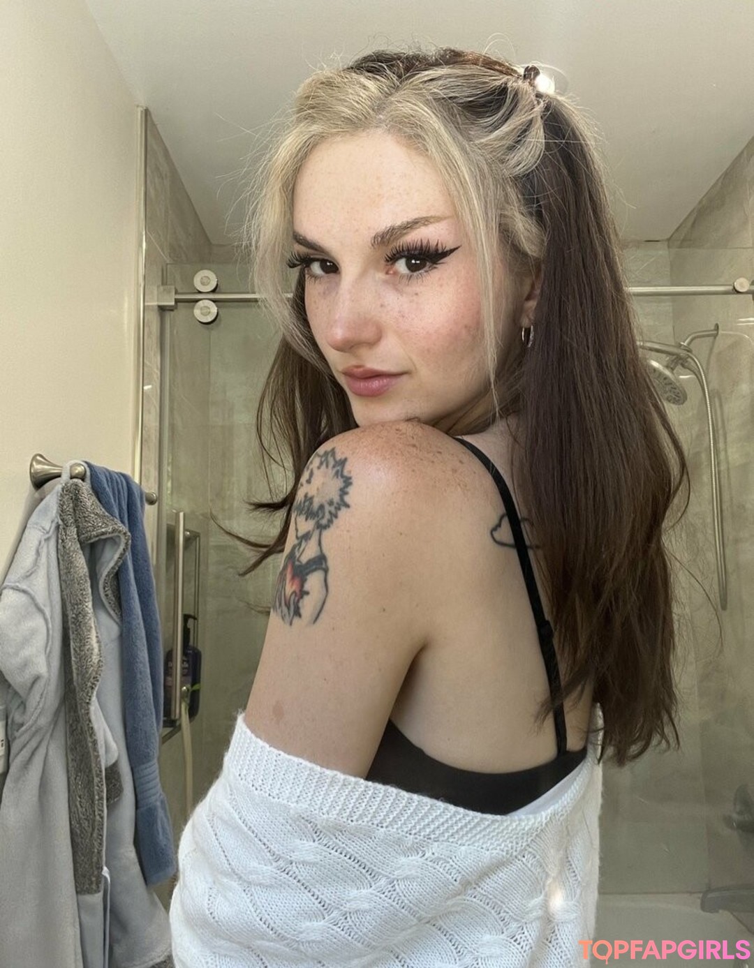 Nacktes geleaktes OnlyFans-Foto von Busy B Asmr #1512