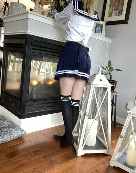 Nacktes geleaktes OnlyFans-Foto von Busy B Asmr