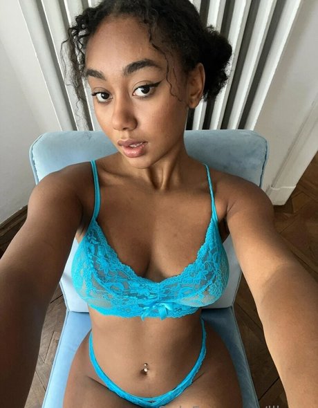 Nacktes geleaktes OnlyFans-Foto von Elizabeth Anorue