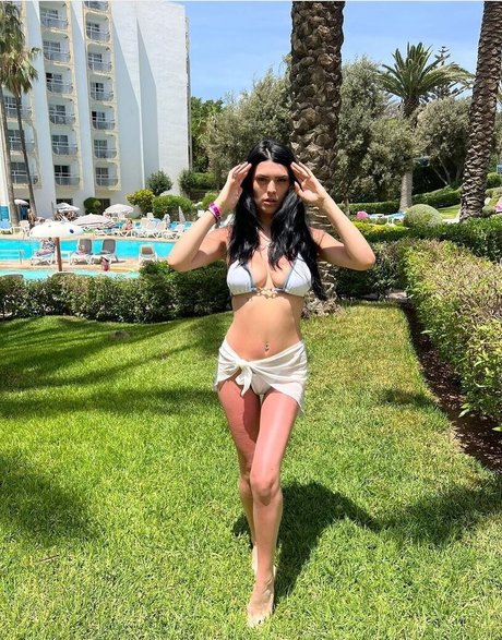 Nacktes geleaktes OnlyFans-Foto von Olivia Forsbrook