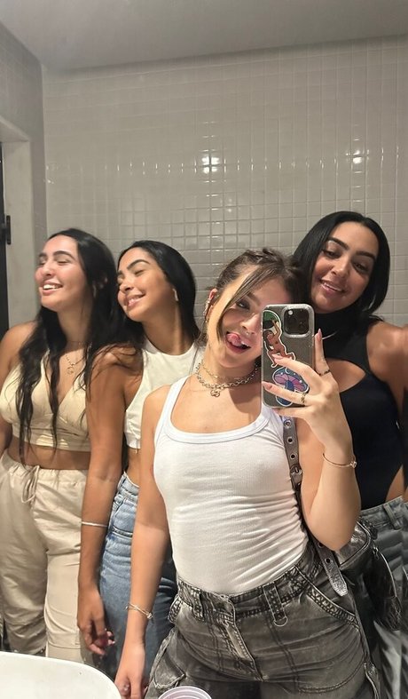 Nacktes geleaktes OnlyFans-Foto von Melissa Mel Maia
