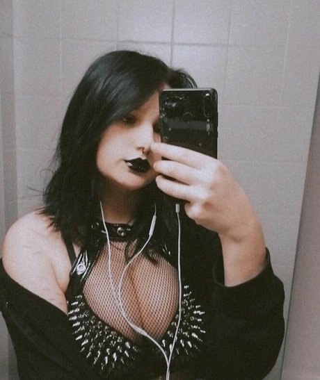 Thethreeheadedsnake