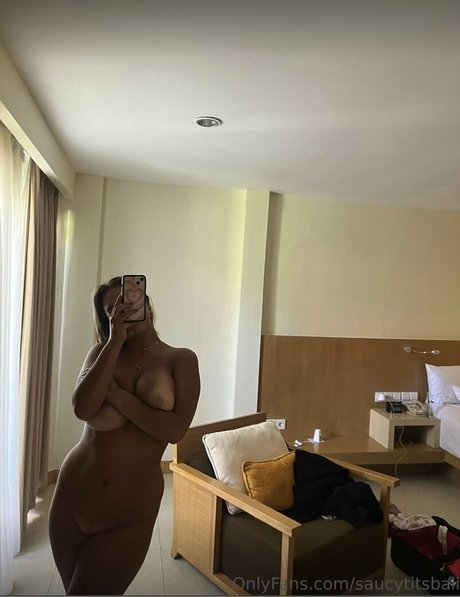 Nacktes geleaktes OnlyFans-Foto von Alanna Pow