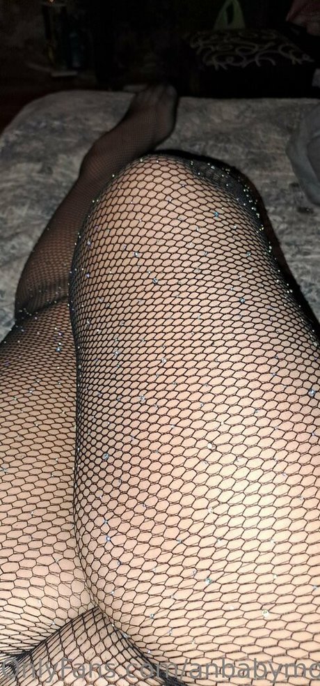 Nacktes geleaktes OnlyFans-Foto von Anbabymoon