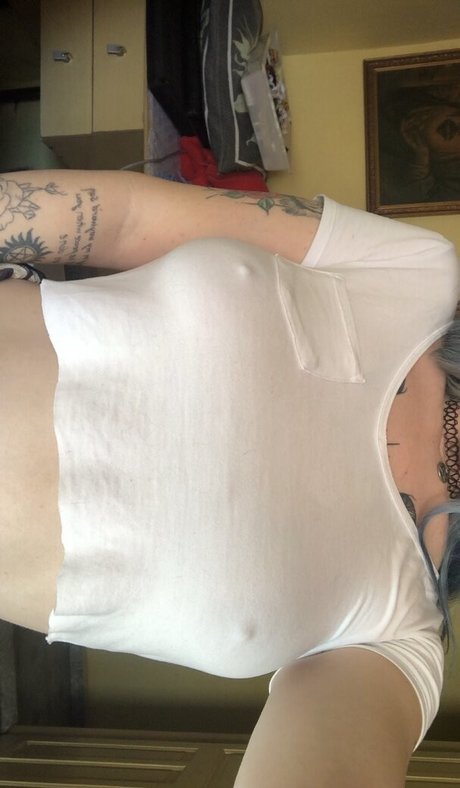 Nacktes geleaktes OnlyFans-Foto von Ellen Natalia