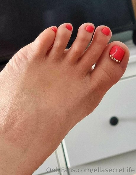 Nacktes geleaktes OnlyFans-Foto von Ellasecretlife