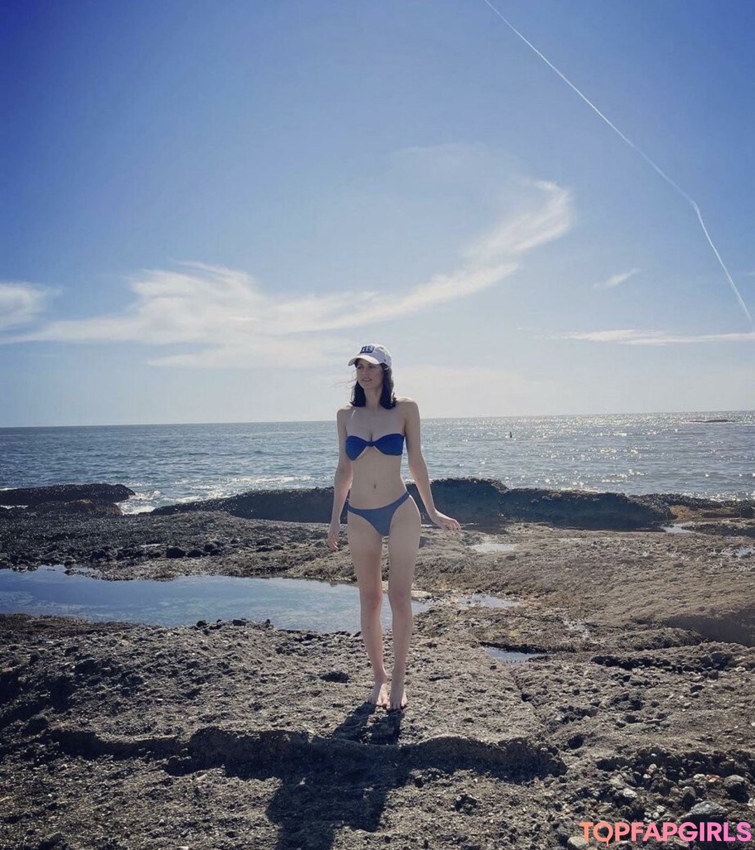Nacktes geleaktes OnlyFans-Foto von Alexandra Daddario #1594
