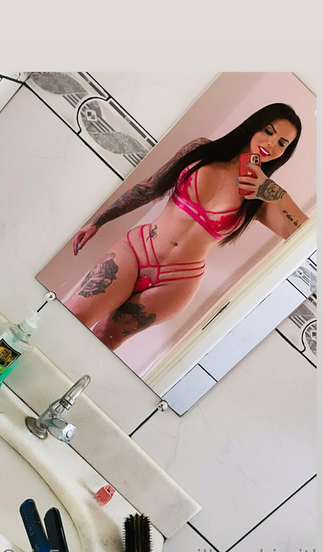 Nacktes geleaktes OnlyFans-Foto von Camillaschimith