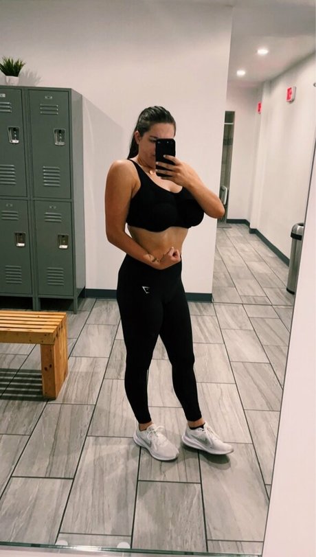 Nacktes geleaktes OnlyFans-Foto von Hannah F