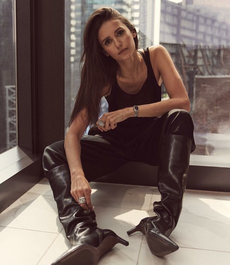 Nina Dobrev