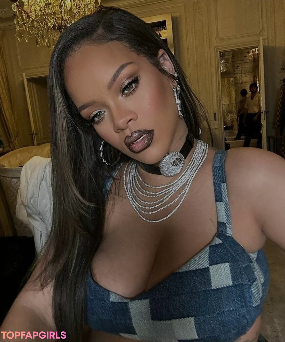 Nacktes geleaktes OnlyFans-Foto von Rihanna #1087