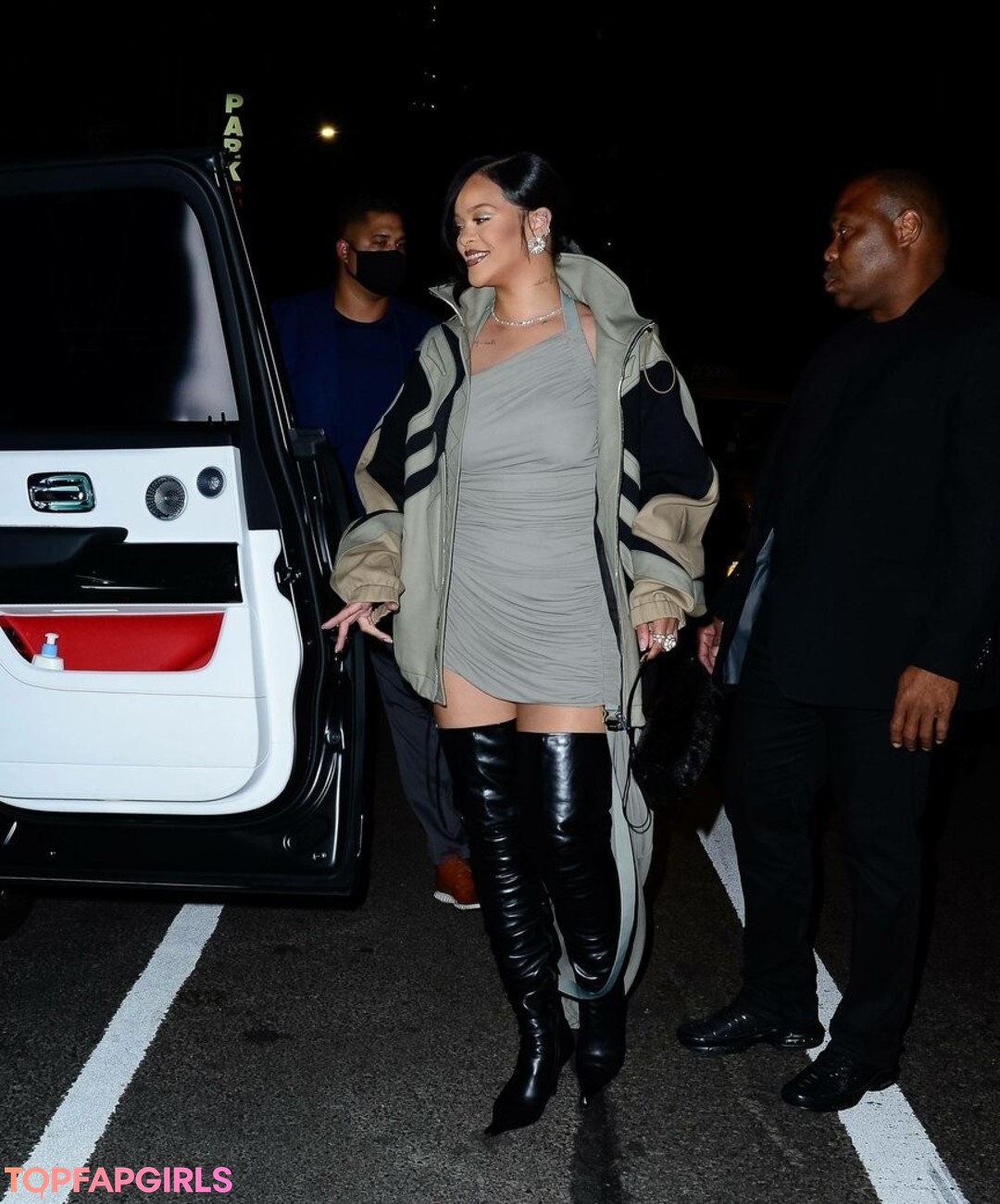 Nacktes geleaktes OnlyFans-Foto von Rihanna #1121