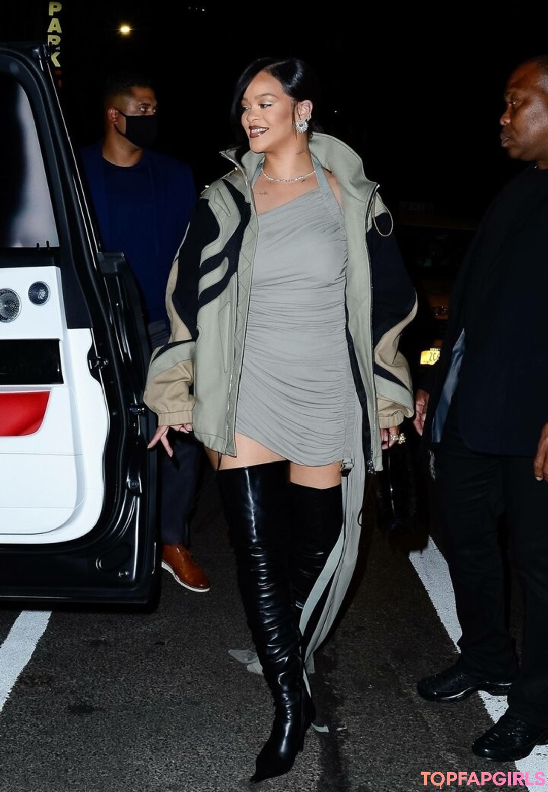 Nacktes geleaktes OnlyFans-Foto von Rihanna #1126