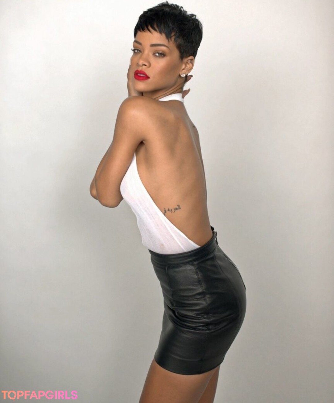 Nacktes geleaktes OnlyFans-Foto von Rihanna #1141