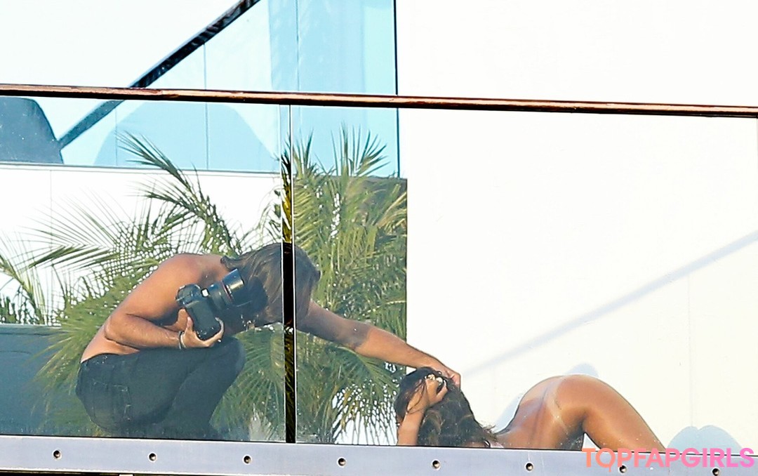 Nacktes geleaktes OnlyFans-Foto von Rihanna #1204