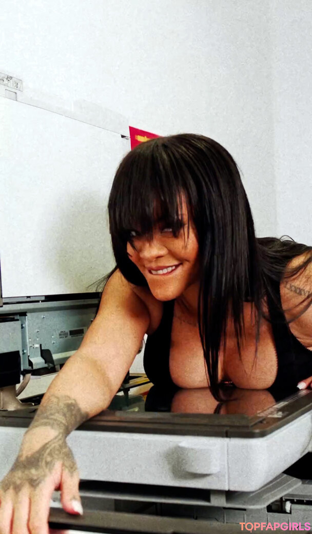 Nacktes geleaktes OnlyFans-Foto von Rihanna #1238