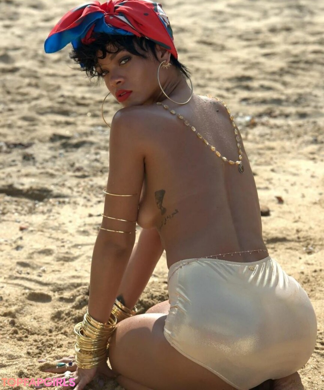 Nacktes geleaktes OnlyFans-Foto von Rihanna #1293