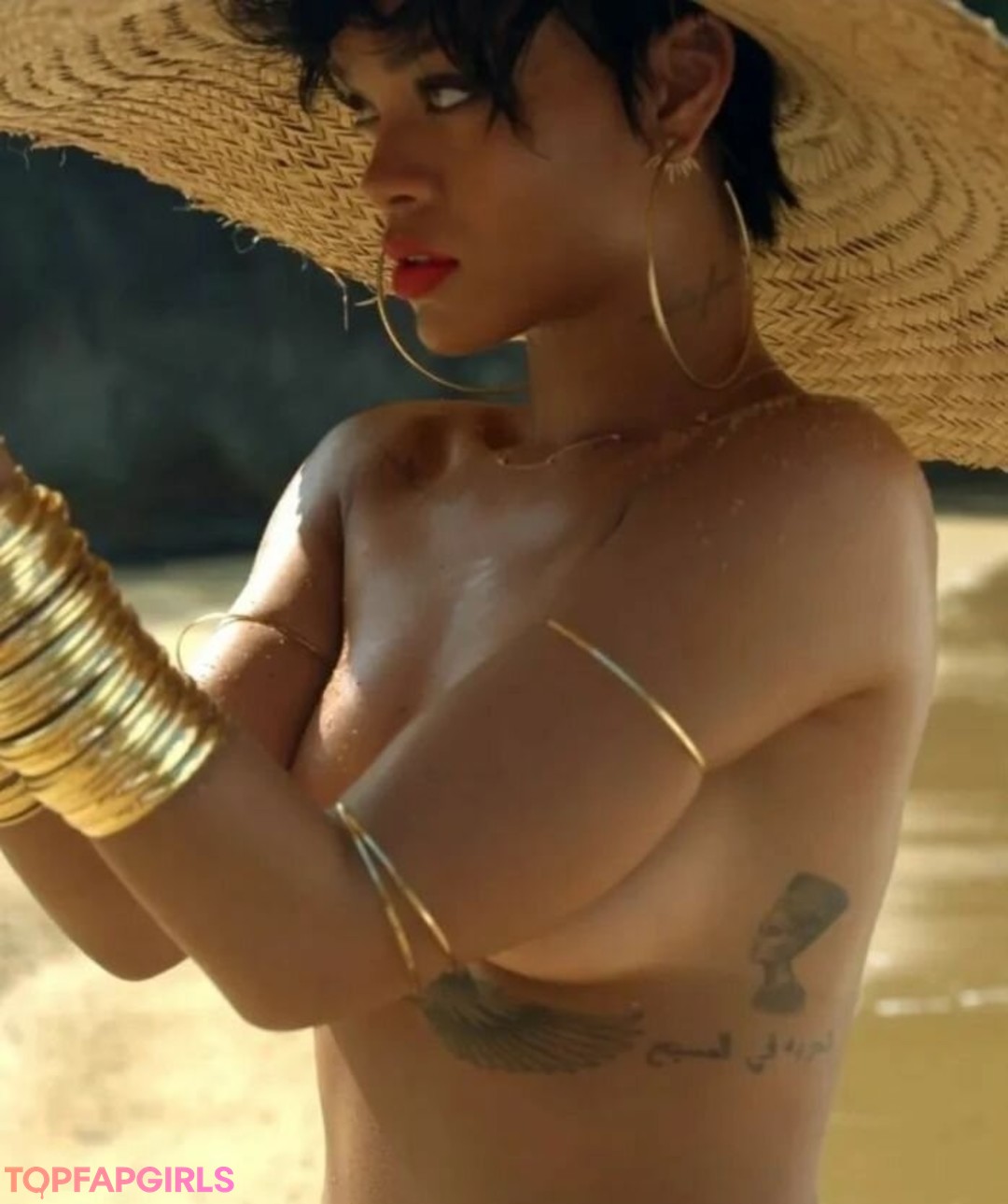 Nacktes geleaktes OnlyFans-Foto von Rihanna #1309