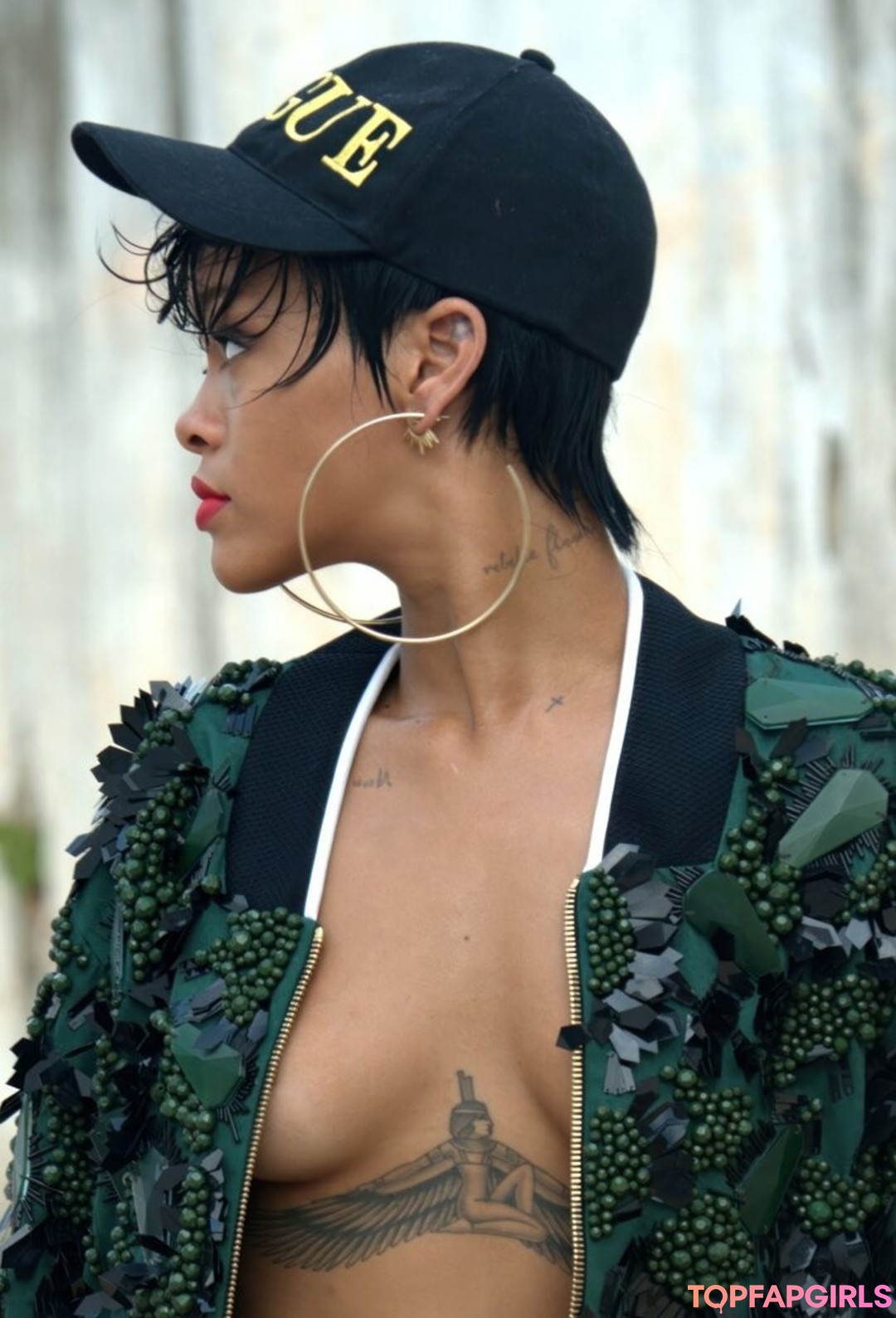 Nacktes geleaktes OnlyFans-Foto von Rihanna #1466