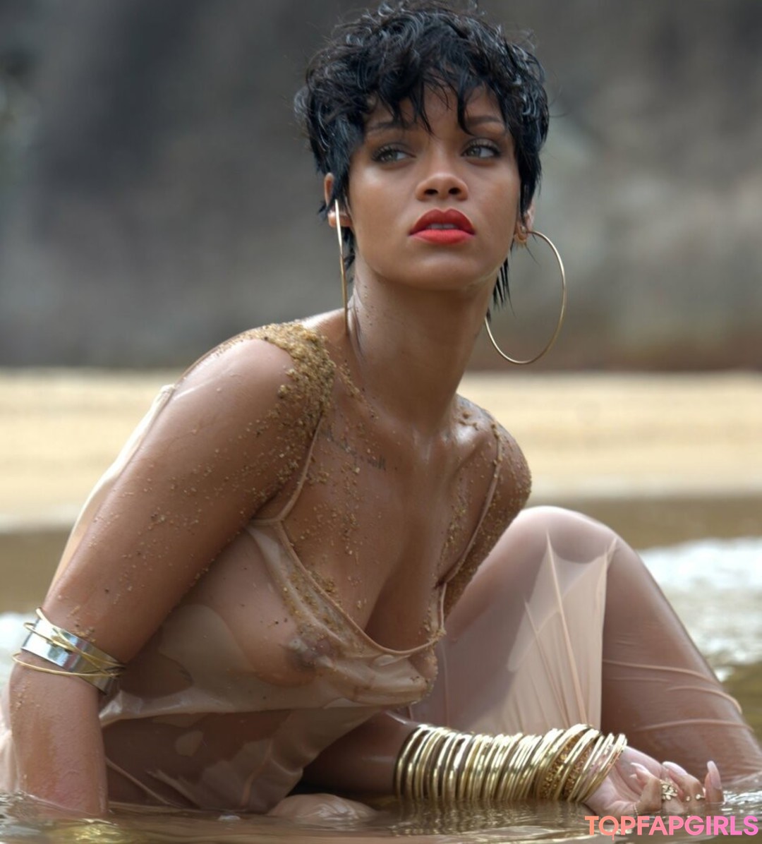 Nacktes geleaktes OnlyFans-Foto von Rihanna #1504