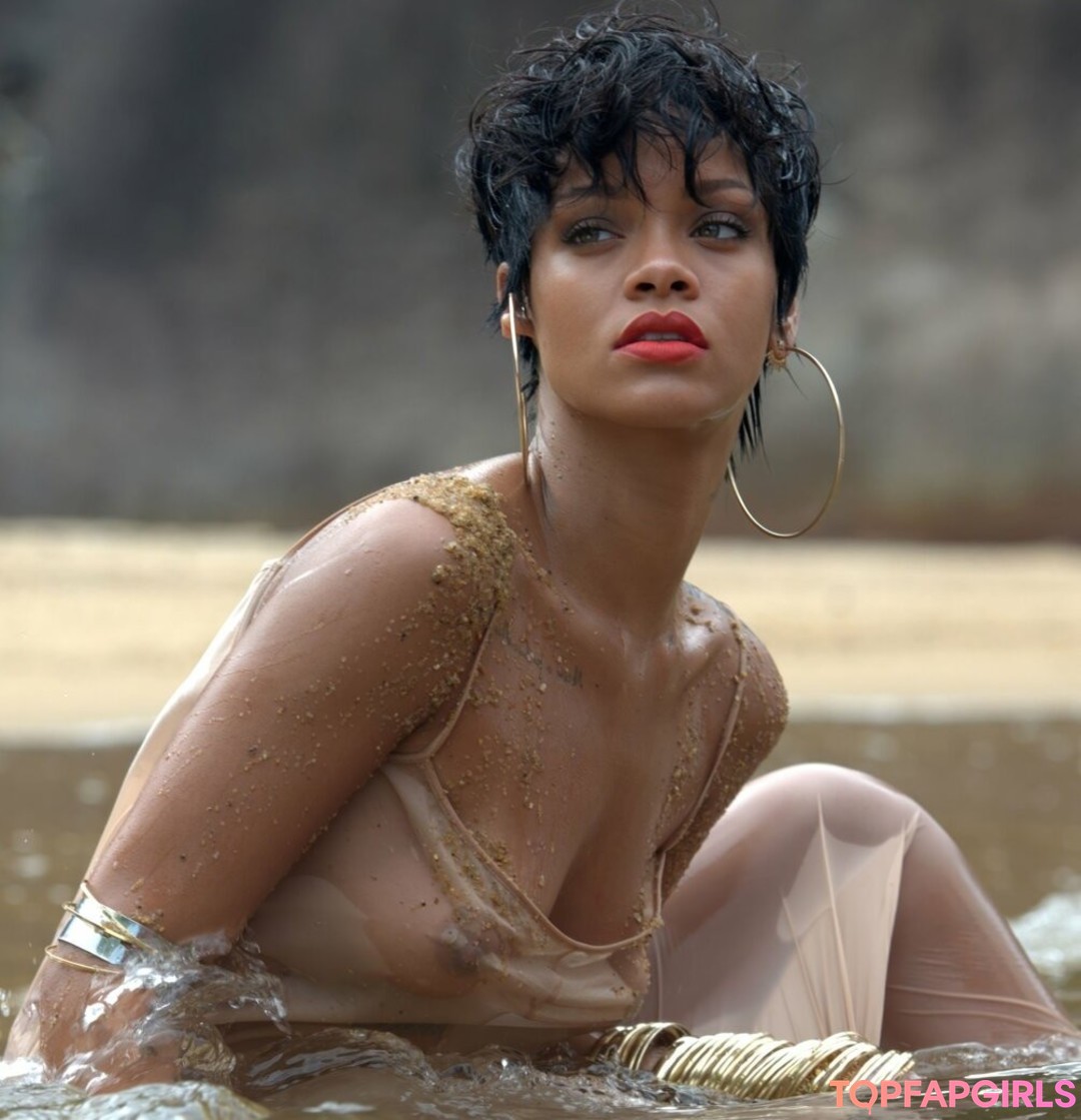 Nacktes geleaktes OnlyFans-Foto von Rihanna #1505