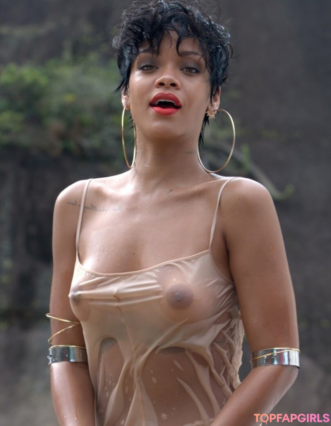 Nacktes geleaktes OnlyFans-Foto von Rihanna #1512