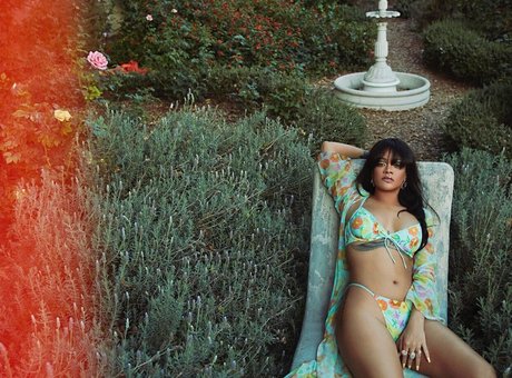 Nacktes geleaktes OnlyFans-Foto von Rihanna