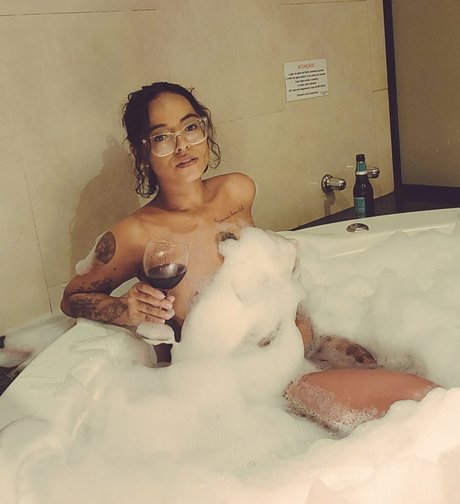 Nacktes geleaktes OnlyFans-Foto von Bruna Santiago