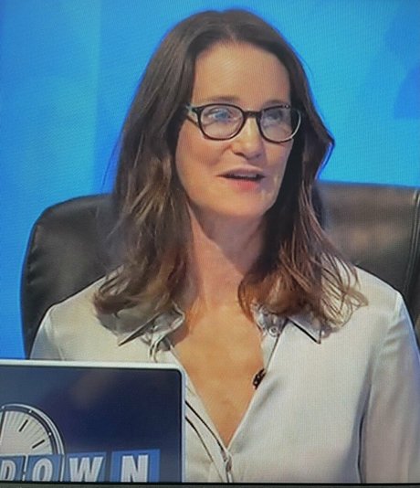 Nacktes geleaktes OnlyFans-Foto von Susie Dent