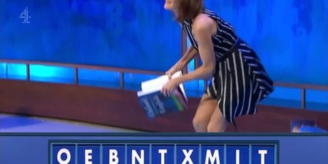 Nacktes geleaktes OnlyFans-Foto von Susie Dent