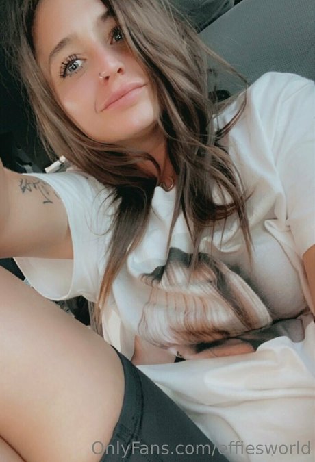 Nacktes geleaktes OnlyFans-Foto von Effiesworld