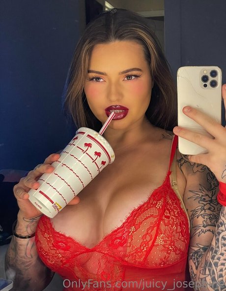 Nacktes geleaktes OnlyFans-Foto von Juicyjosephine