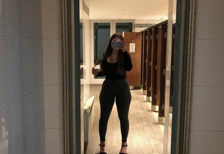 Nacktes geleaktes OnlyFans-Foto von Isabella Dorta