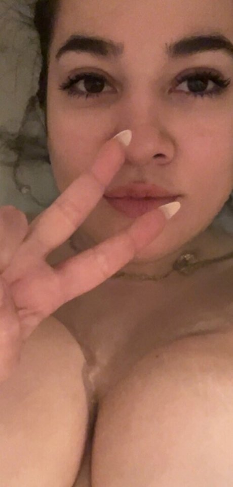 Nacktes geleaktes OnlyFans-Foto von Nyssapizza