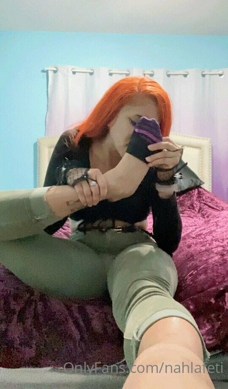 Nacktes geleaktes OnlyFans-Foto von Nahlafeti