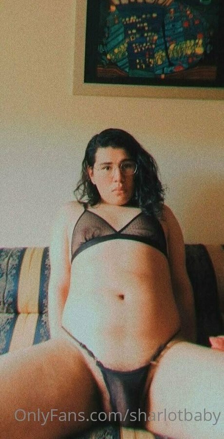 Nacktes geleaktes OnlyFans-Foto von Sharlotbaby