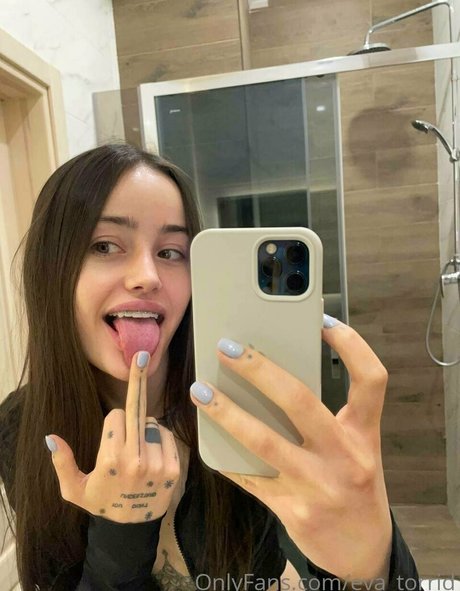 Nacktes geleaktes OnlyFans-Foto von Eva Torrid