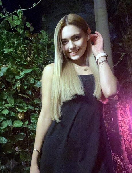 Nacktes geleaktes OnlyFans-Foto von Karii