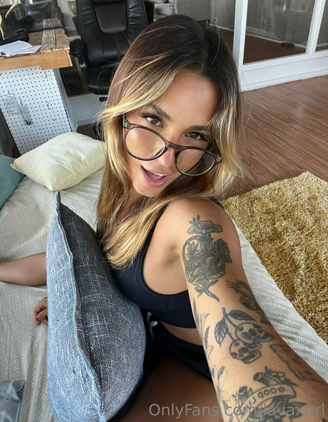 Nacktes geleaktes OnlyFans-Foto von Lavagrll