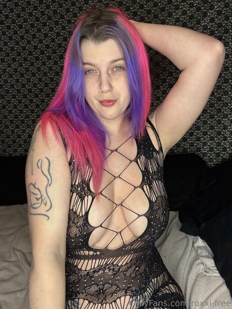 Nacktes geleaktes OnlyFans-Foto von Roxxi Free