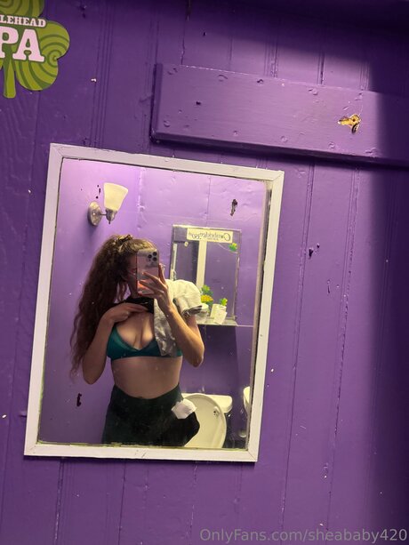 Nacktes geleaktes OnlyFans-Foto von Sheababy420