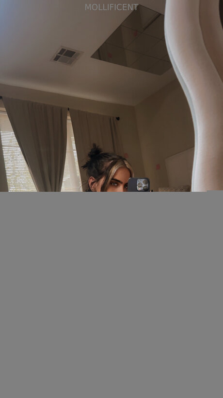 Nacktes geleaktes OnlyFans-Foto von Mollificent