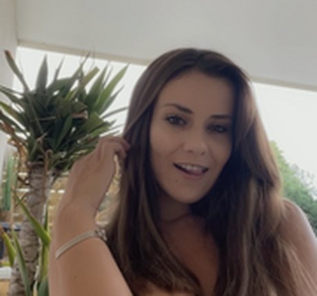 Nacktes geleaktes OnlyFans-Foto von Mina Sauvage