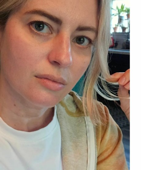 Elyse Willems