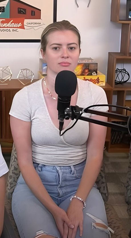 Nacktes geleaktes OnlyFans-Foto von Elyse Willems