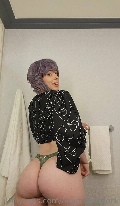 Nacktes geleaktes OnlyFans-Foto von Anyabraddock